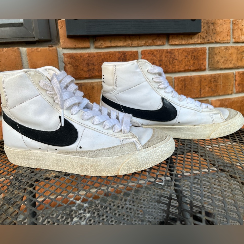 Nike Blazers Size 5.5